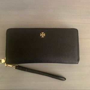 Tory Burch zip around wallet